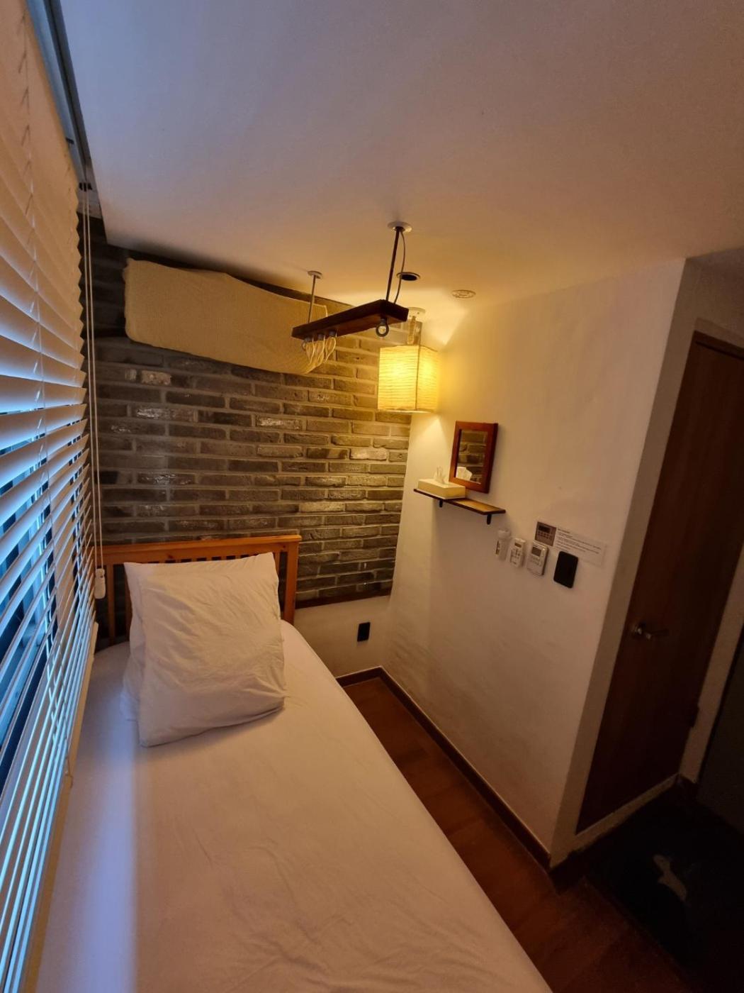 Hwon Guesthouse Seoul Ngoại thất bức ảnh